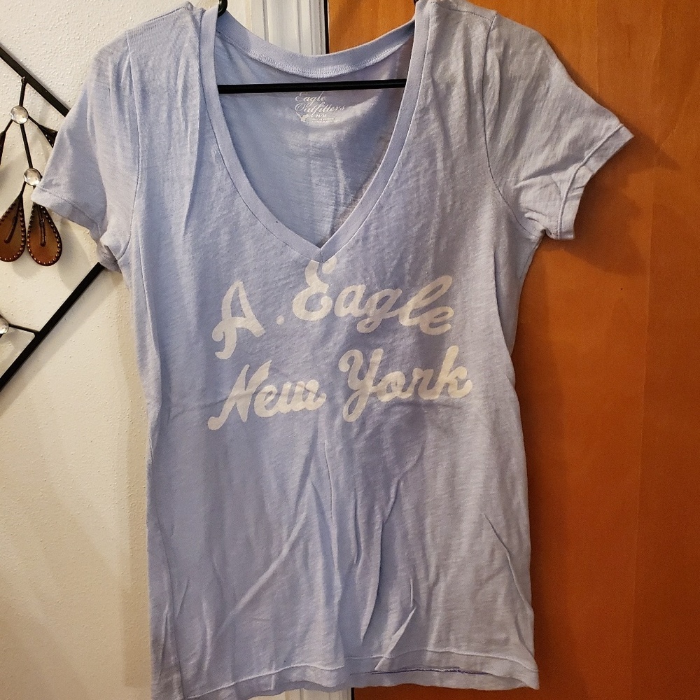 American Eagle Tshirt - Medium